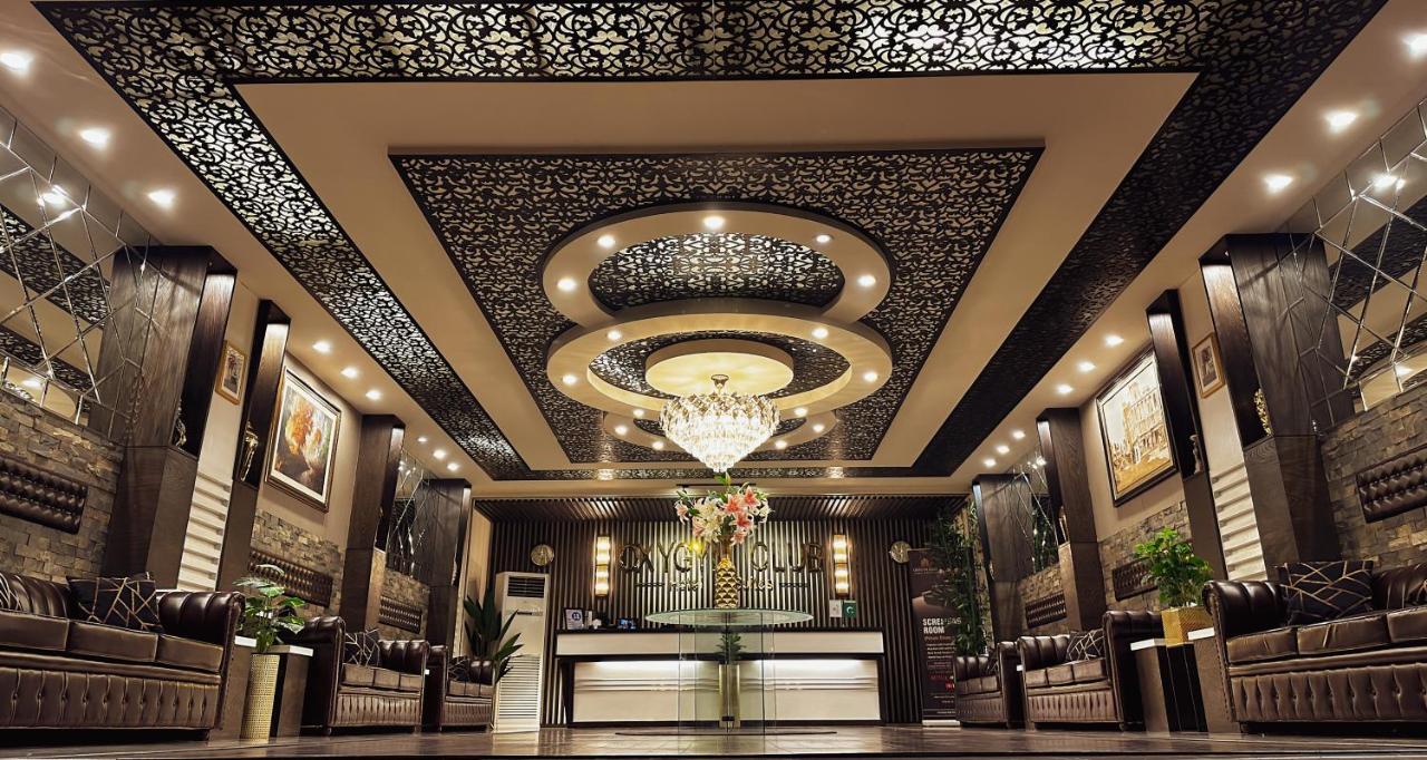 Oxygym Club Hotel & Suites Faisalabad Eksteriør billede